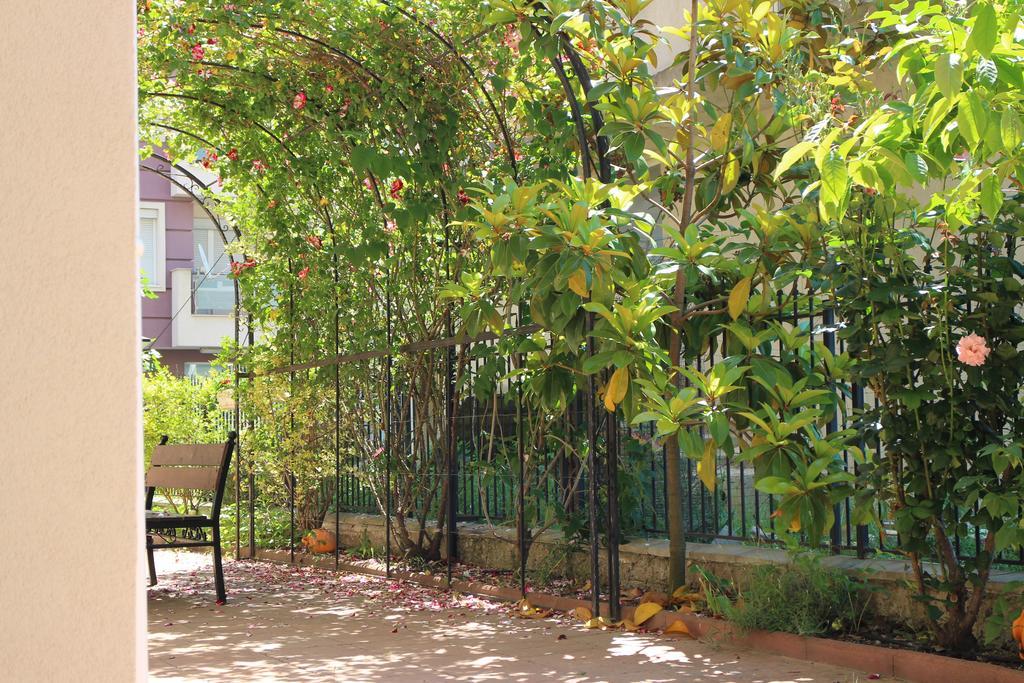 Flowers Apartments Nesebar Exteriör bild